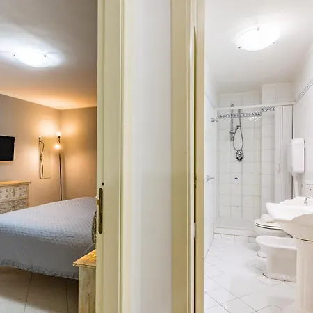 Apartamento Luxury Toledo 22 By Napoliapartments *